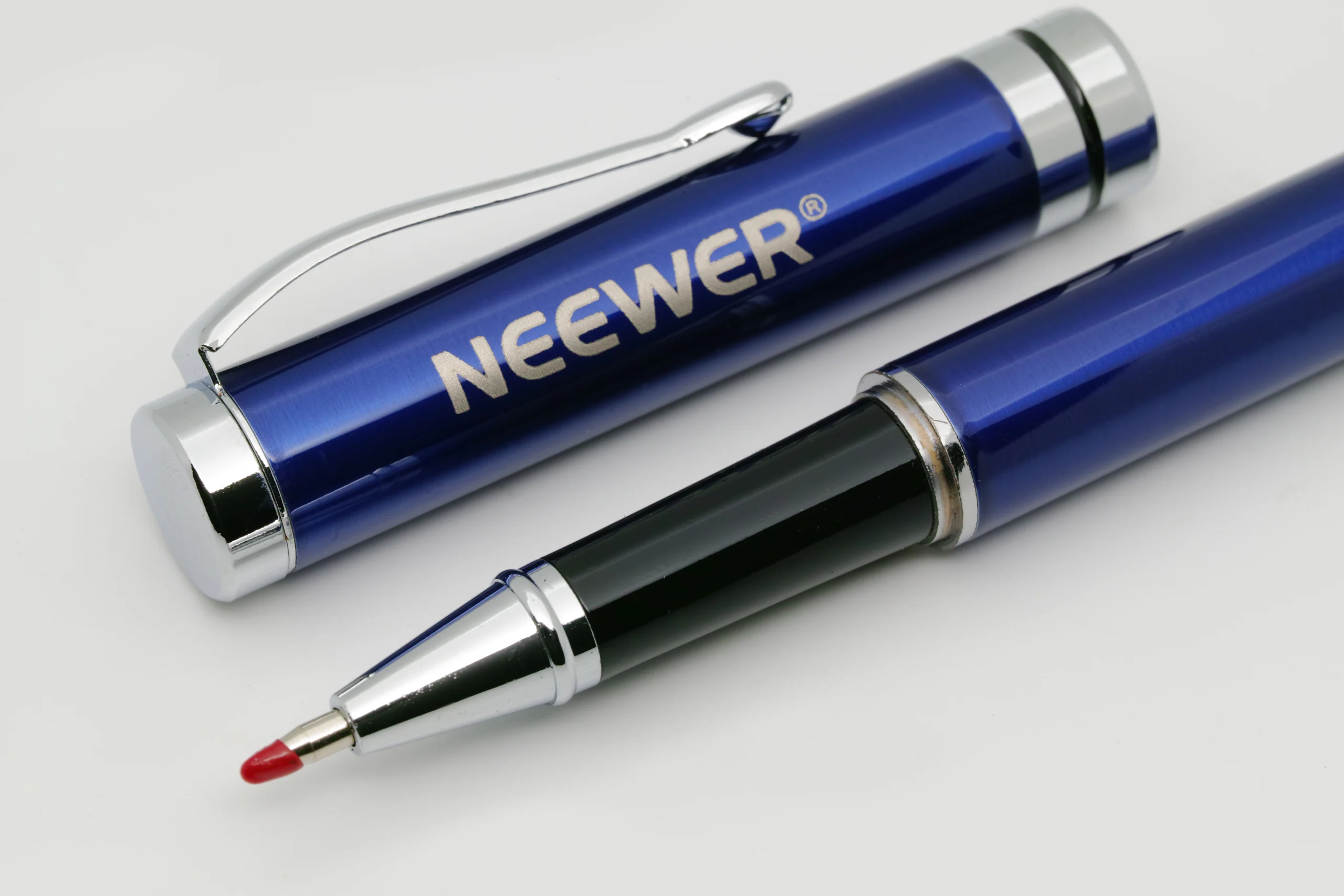Neewer, Archive No. 2369